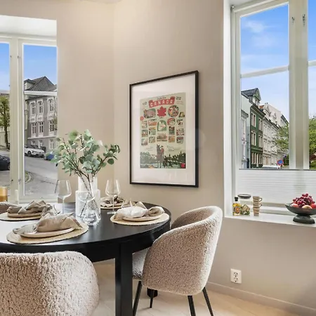 Heimby - 3 Bedroom - Live Stylish In Center شقة برغن