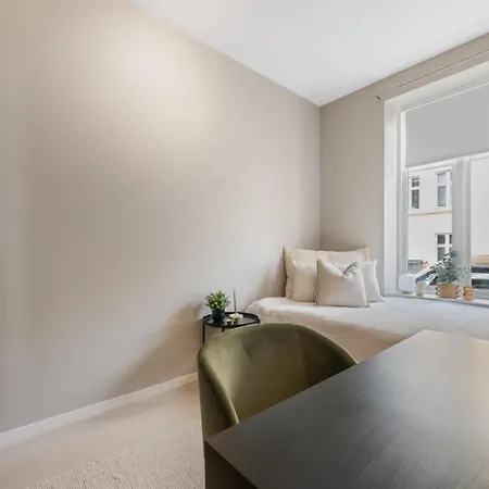 Heimby - 3 Bedroom - Live Stylish In Center شقة
